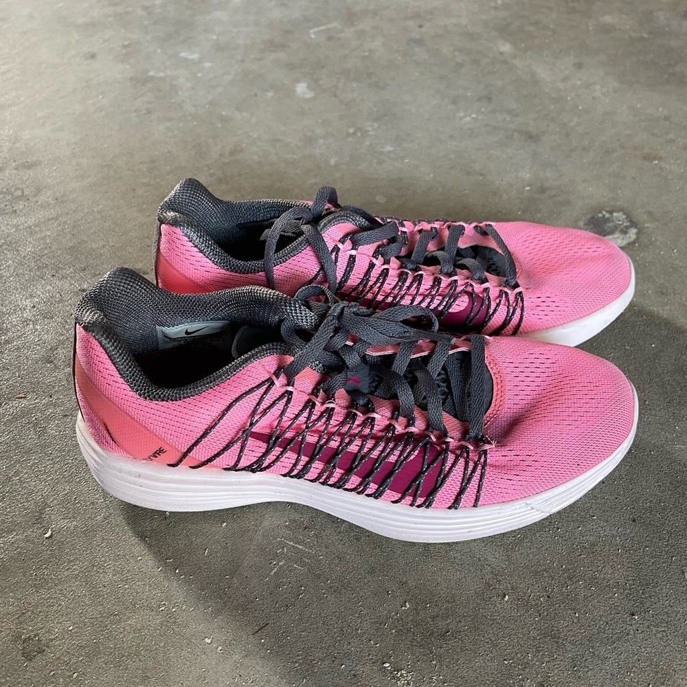 Nike- Flywire running shoes- women’s size 7.5